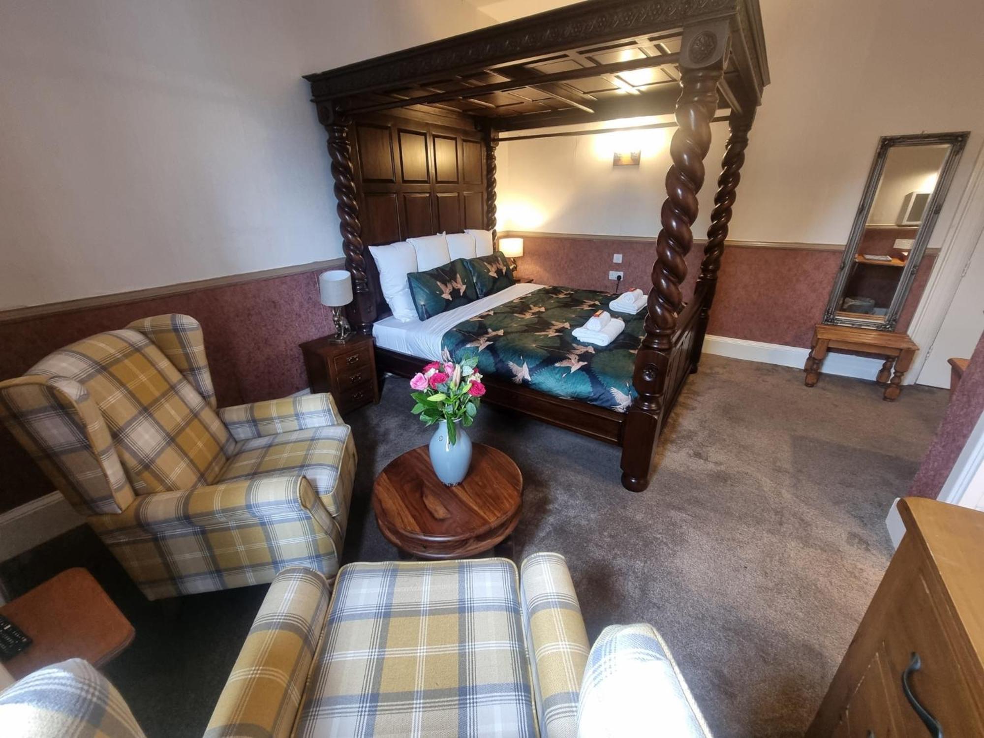 Roy Bridge Hotel Fort William Bagian luar foto