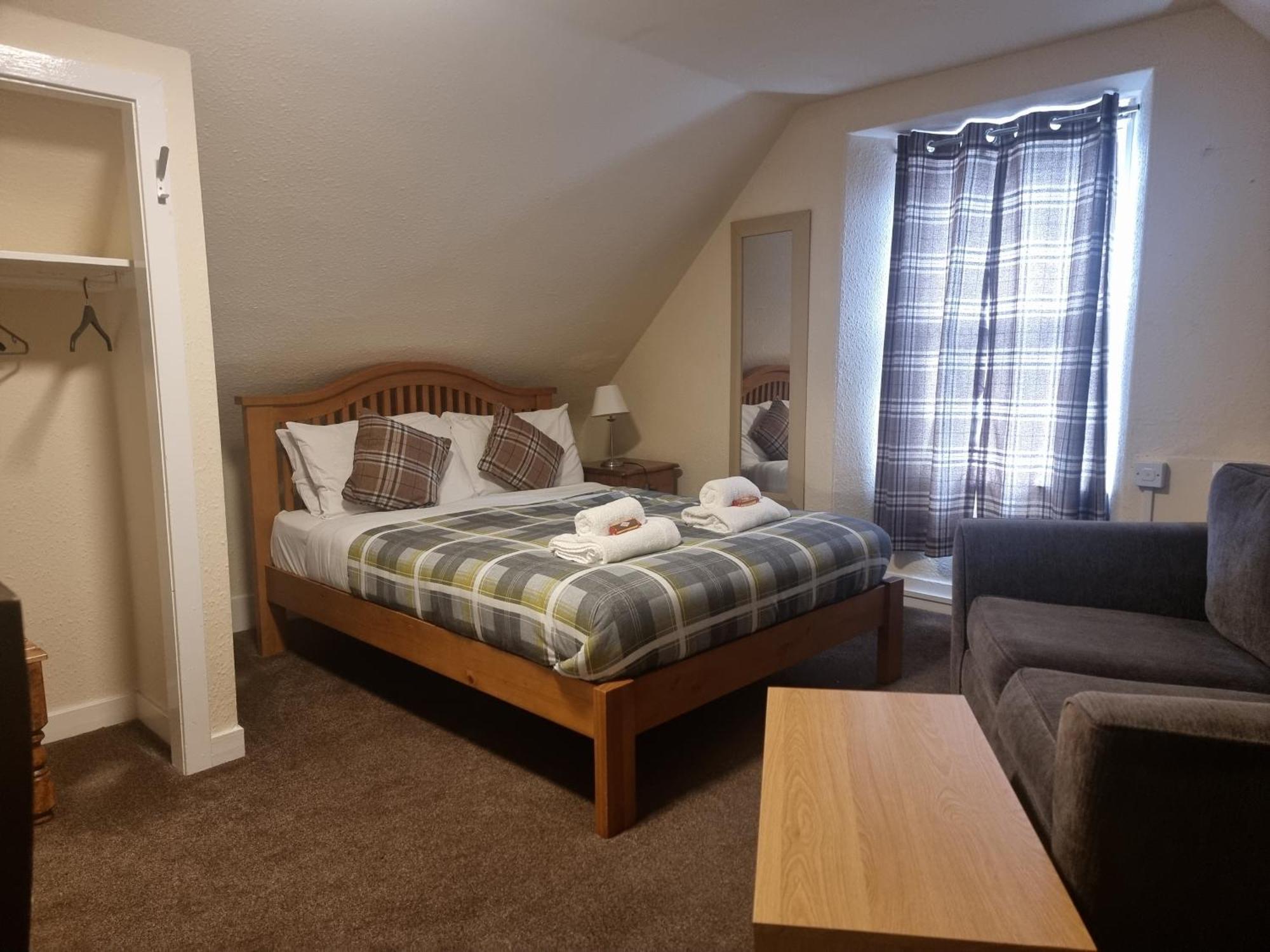 Roy Bridge Hotel Fort William Bagian luar foto
