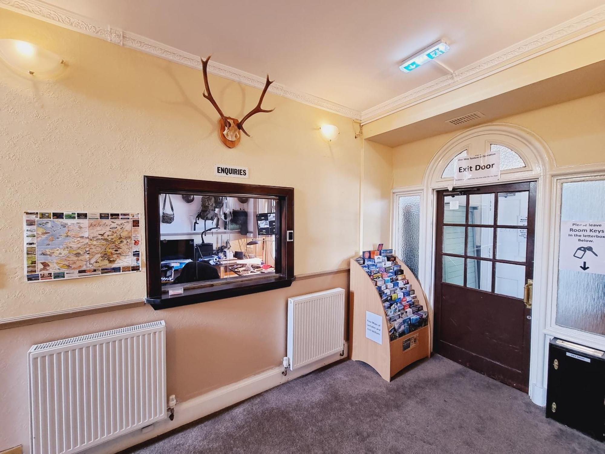 Roy Bridge Hotel Fort William Bagian luar foto